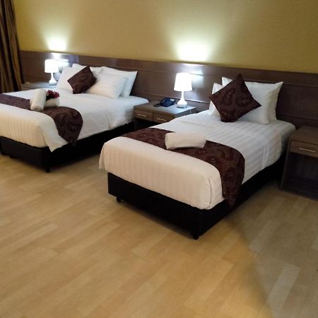 Hotel Temu Primula Kampong Seberang Timor Esterno foto