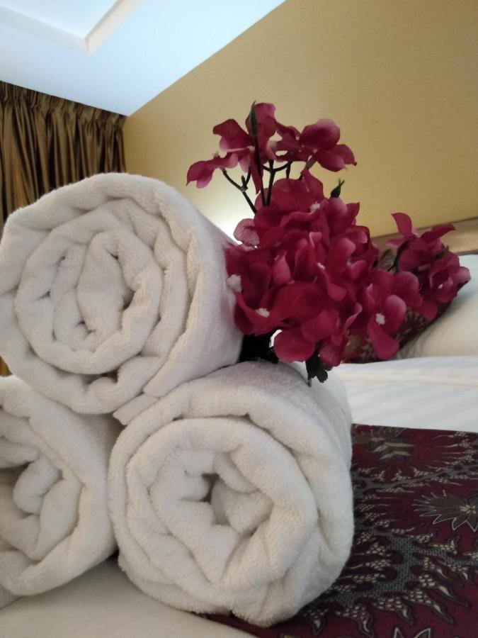 Hotel Temu Primula Kampong Seberang Timor Esterno foto