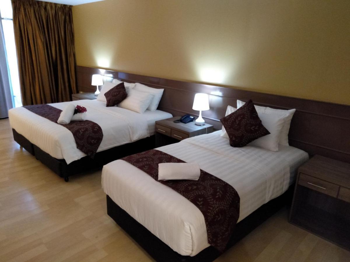 Hotel Temu Primula Kampong Seberang Timor Esterno foto