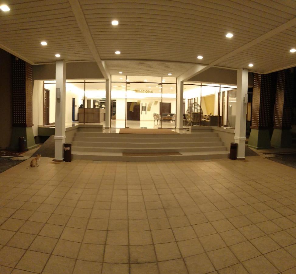 Hotel Temu Primula Kampong Seberang Timor Esterno foto