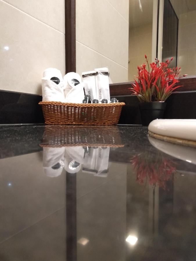Hotel Temu Primula Kampong Seberang Timor Esterno foto